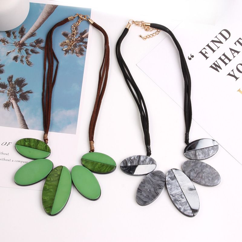 Bohemian Leaf Arylic Leather Rope Women's Pendant Necklace