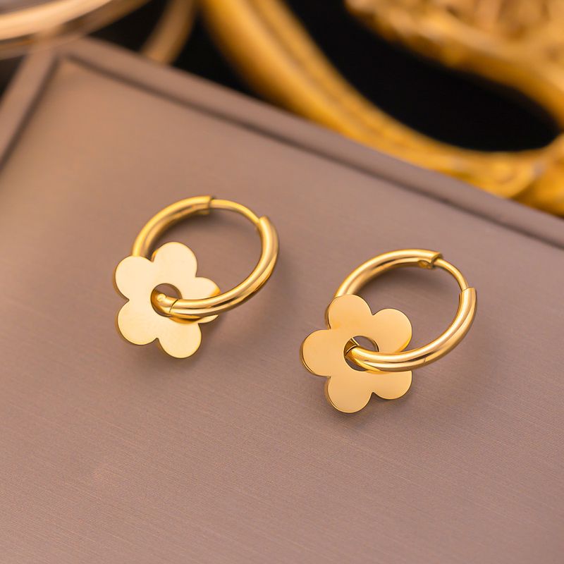 1 Pair Elegant Flower Plating 304 Stainless Steel 18K Gold Plated Earrings