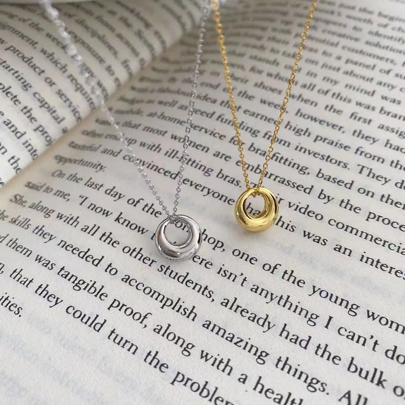 304 Stainless Steel 18K Gold Plated Simple Style Commute Plating Hollow Out Circle Necklace