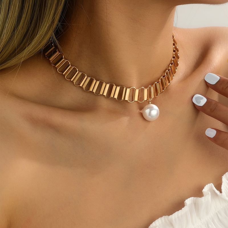Estilo Ig Estilo Simple Oval Ferroaleaciones Enchapado Embutido Diamantes De Imitación Perla Mujeres Pulsera Calcetín Collar
