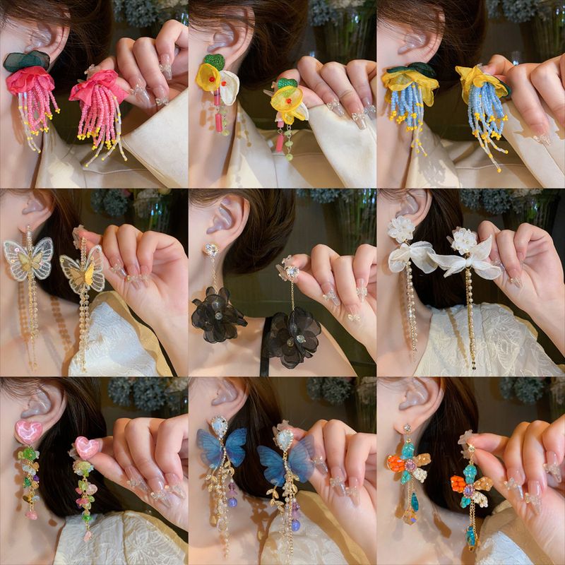 1 Pair Elegant Sweet Flower Tassel Mixed Materials Earrings