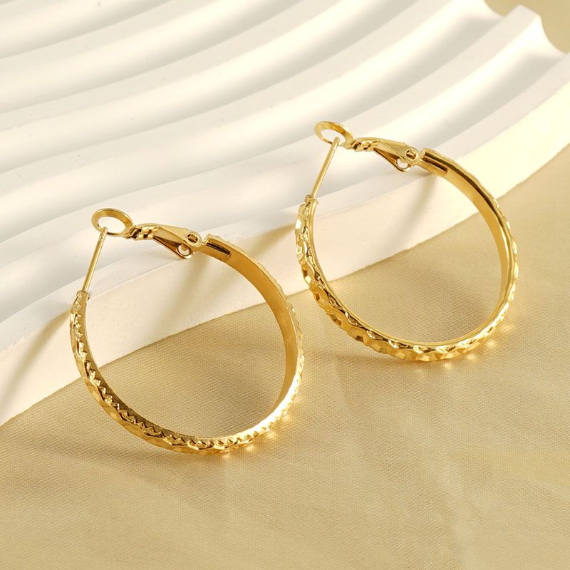 1 Pair Modern Style Simple Style Solid Color Plating Stainless Steel Titanium Steel 18K Gold Plated Hoop Earrings