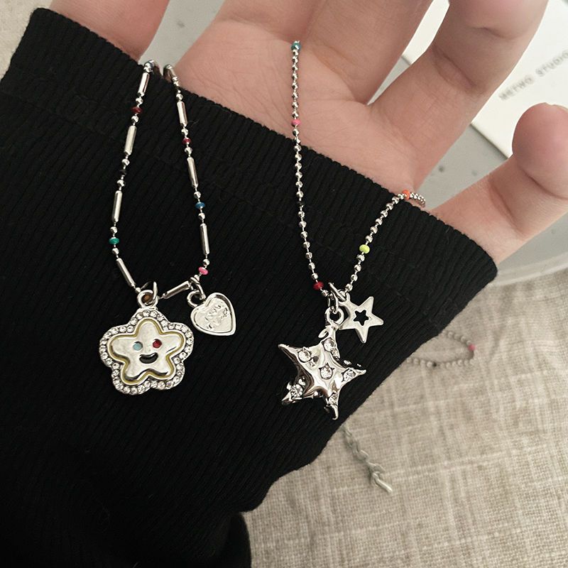 Casual Sweet Streetwear Star Flower Alloy Inlay Artificial Gemstones Women's Pendant Necklace
