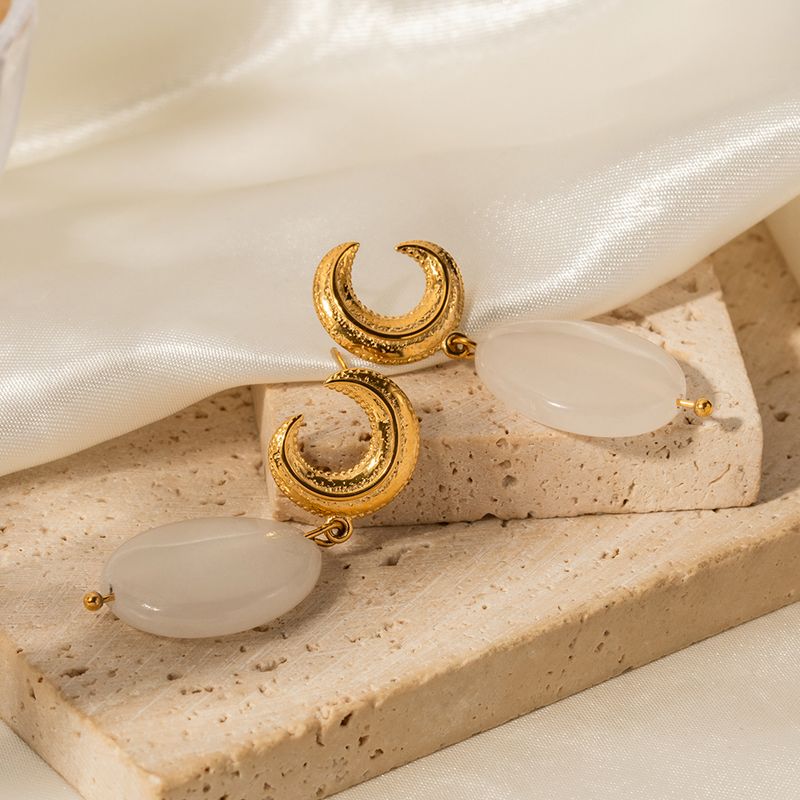 Elegant Moon Stainless Steel Shell Plating 18k Gold Plated Women's Drop Earrings