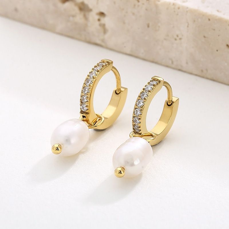 1 Pair Modern Style Streetwear Geometric Pearl Plating Inlay Titanium Steel Rhinestones 18K Gold Plated Drop Earrings