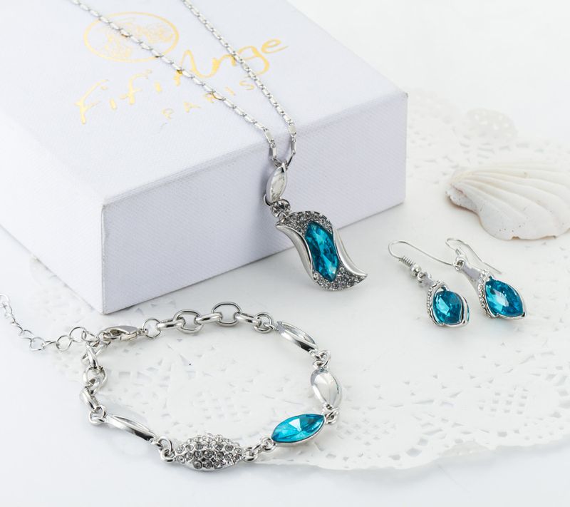 Elegant Geometric Alloy Inlay Rhinestones Women's Bracelets Earrings Necklace