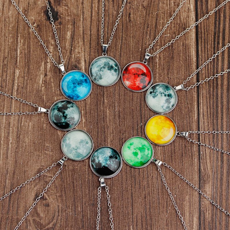 Simple Style Round Alloy Luminous Plating Inlay Gem Women's Pendant Necklace