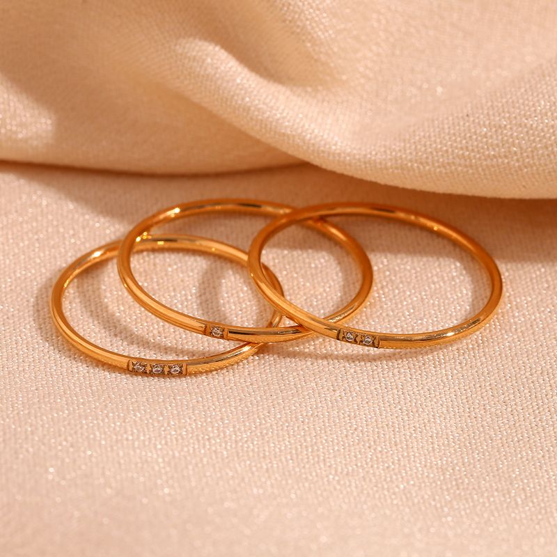 Basic Einfacher Stil Klassischer Stil Einfarbig Rostfreier Stahl Überzug Inlay Strasssteine 18 Karat Vergoldet Ringe