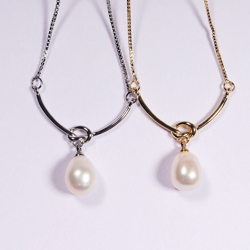 1 Piece Lady Solid Color Freshwater Pearl Copper Pendant Necklace