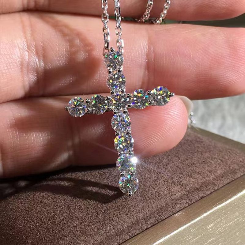 Vêtement De Rue Traverser Le Cuivre Incruster Zircon Pendentif