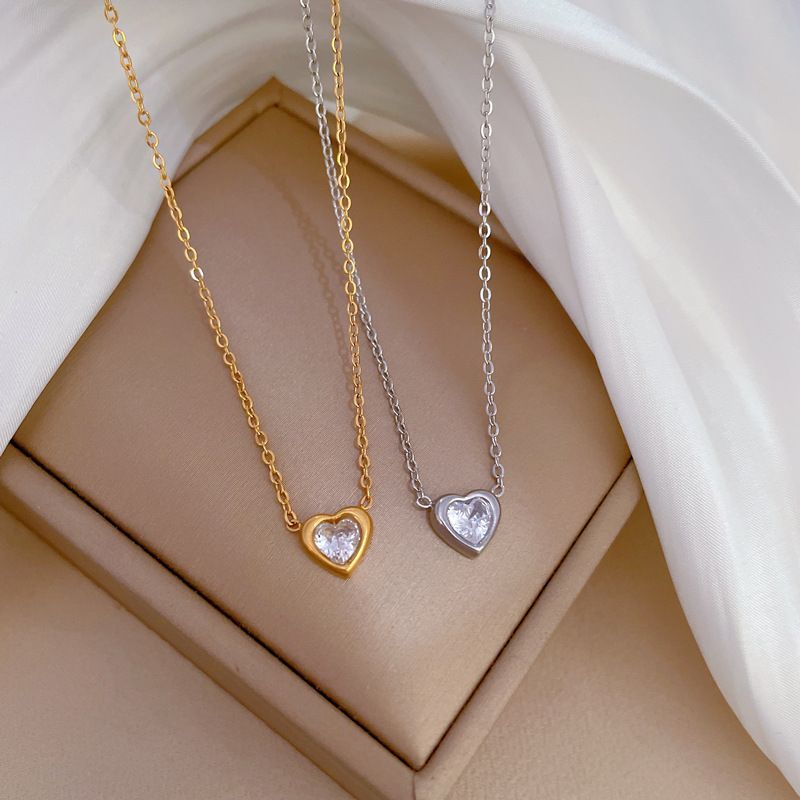 Titanium Steel Lady Plating Inlay Heart Shape Artificial Gemstones Pendant Necklace