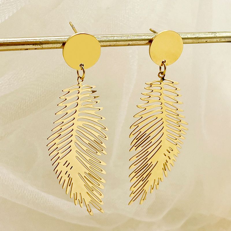 1 Pair Casual Elegant Vintage Style Feather Polishing Plating Hollow Out 304 Stainless Steel 14K Gold Plated Drop Earrings