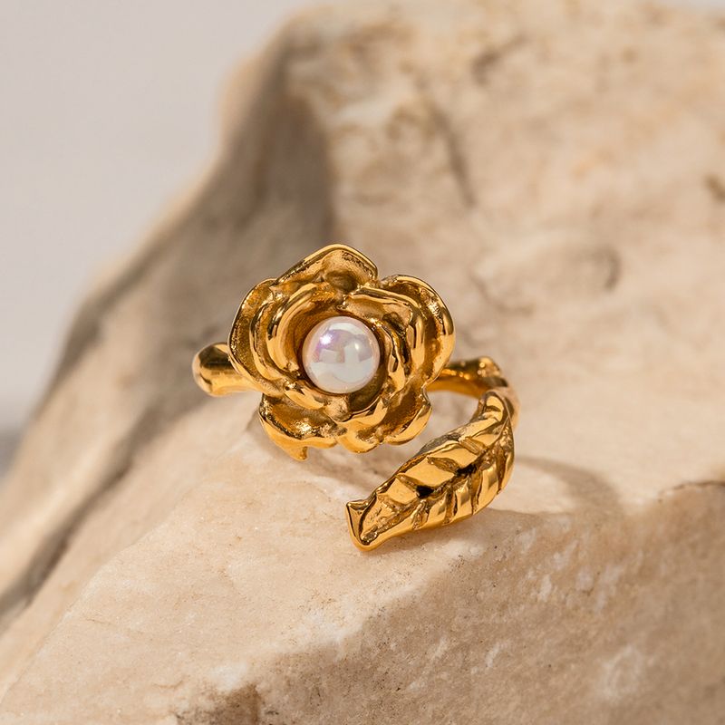 Einfacher Stil Klassischer Stil Blatt Blume Rostfreier Stahl Überzug Inlay Künstliche Perlen 18 Karat Vergoldet Offener Ring