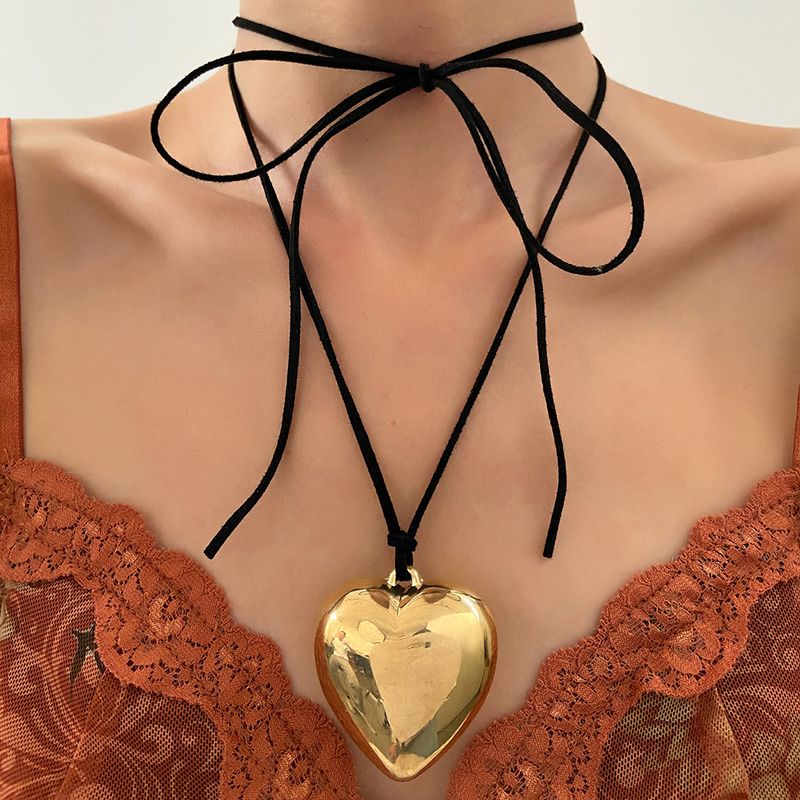 Vintage Style Sweet Heart Shape Ccb Women's Pendant Necklace