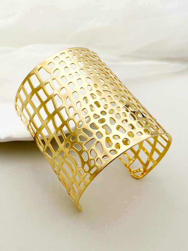 Classic Style Streetwear Irregular 304 Stainless Steel 14K Gold Plated Cuff Bracelets In Bulk