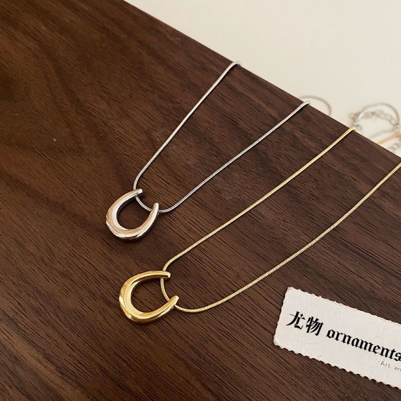 Ig-stil Einfacher Stil U-form Titan Stahl Überzug Halskette 1 Stück