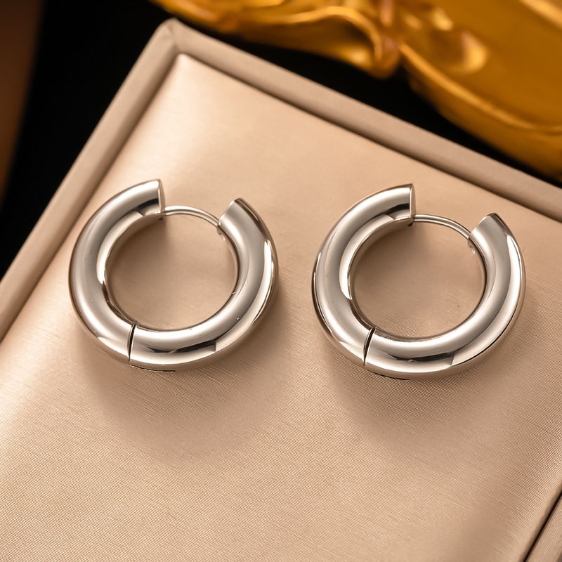 1 Pair Simple Style Round Plating 304 Stainless Steel 18K Gold Plated Earrings