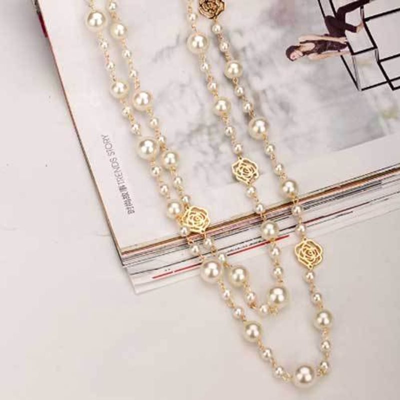 Ig Style Elegant Flower Imitation Pearl Wholesale Sweater Chain
