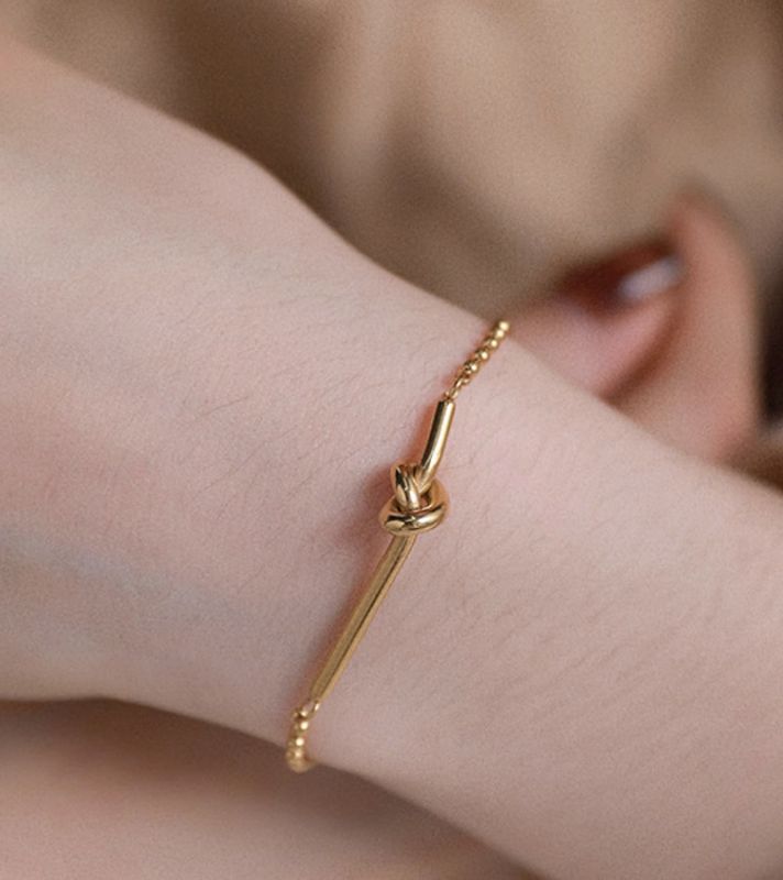 Einfacher Stil Knoten Titan Stahl Vergoldet Armbänder In Masse