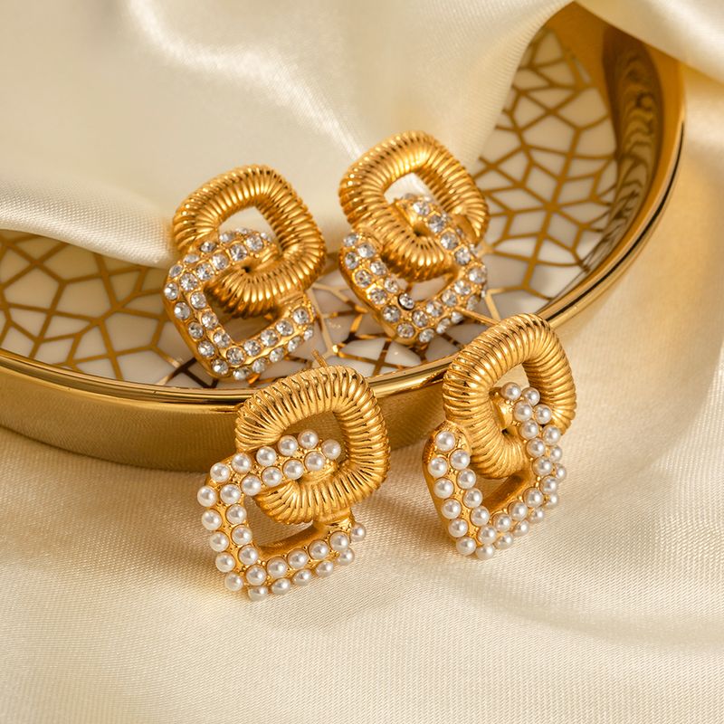 1 Paar Einfacher Stil Rhombus Überzug Inlay Rostfreier Stahl Perle 18 Karat Vergoldet Ohrringe