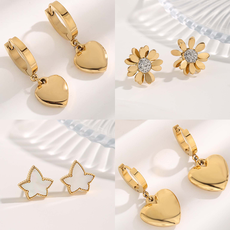 1 Paar Feenhafter Stil Glam Süß Herzform Blume Überzug Inlay Titan Stahl Kupfer Hülse Zirkon Vergoldet Ohrstecker