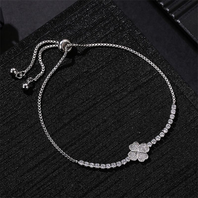 Le Cuivre Plaqué Rhodium Style Simple Placage Incruster Forme De Cœur Zircon Bracelets