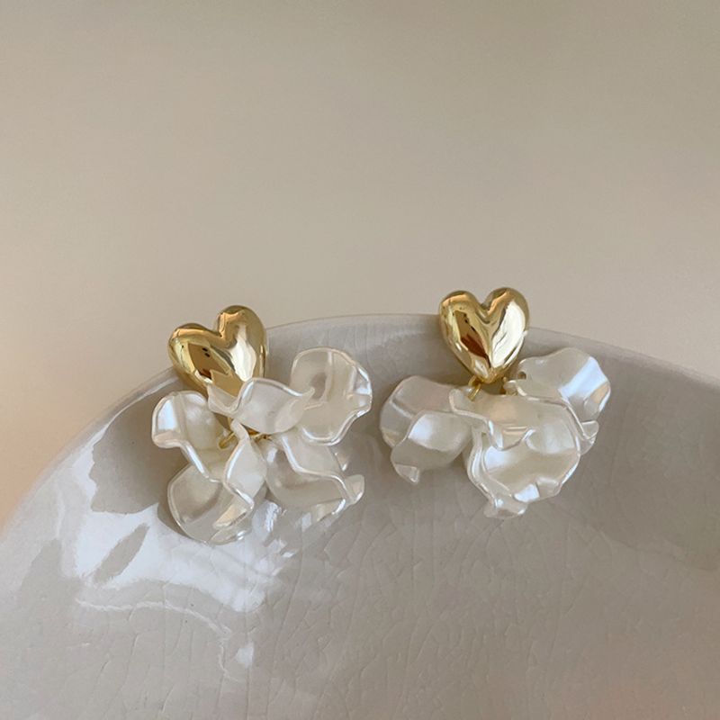 1 Pair Vacation Heart Shape Petal Alloy Shell Drop Earrings