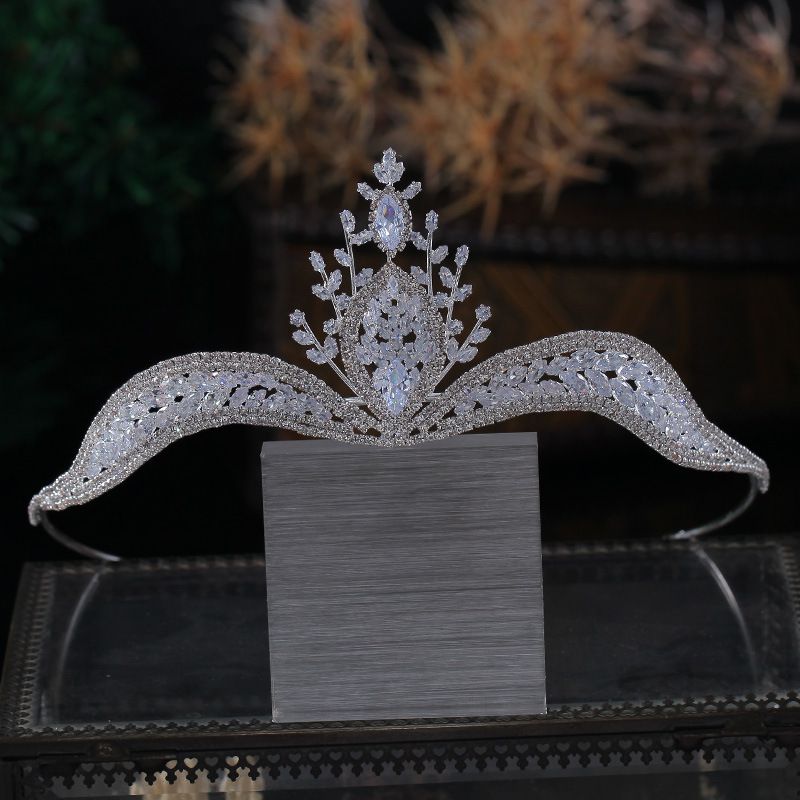 Lady Heart Shape Rhinestone Diamond Crown