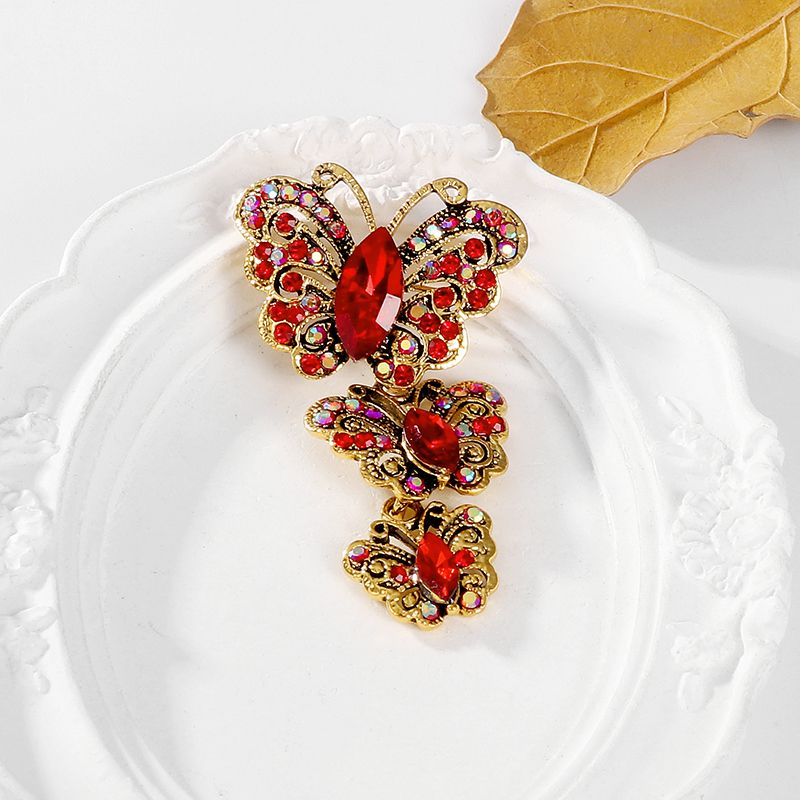 Elegant Vintage Style Butterfly Alloy Inlay Rhinestones Women's Brooches