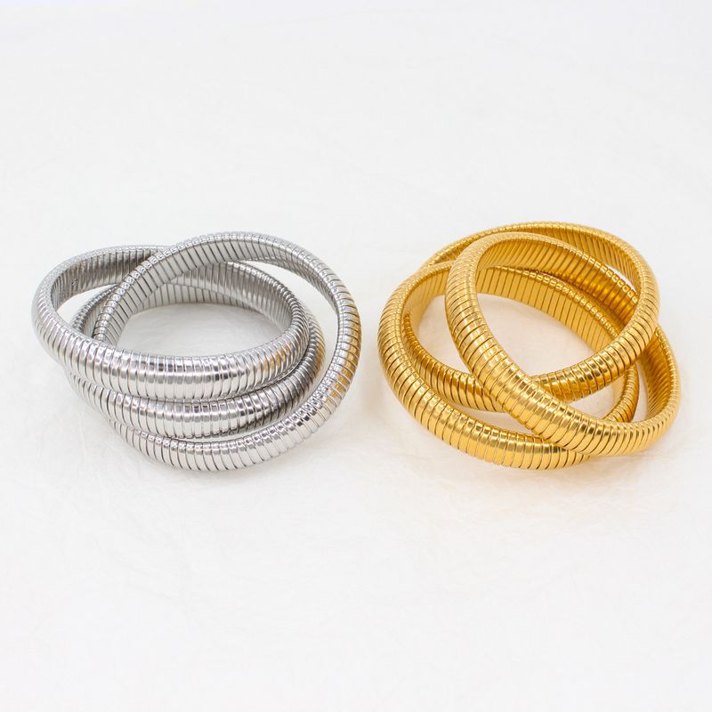 Simple Style Solid Color 304 Stainless Steel 18K Gold Plated Bangle In Bulk