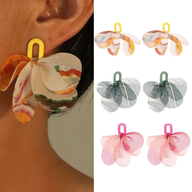 1 Pair Simple Style Artistic Petal Arylic Cloth Drop Earrings