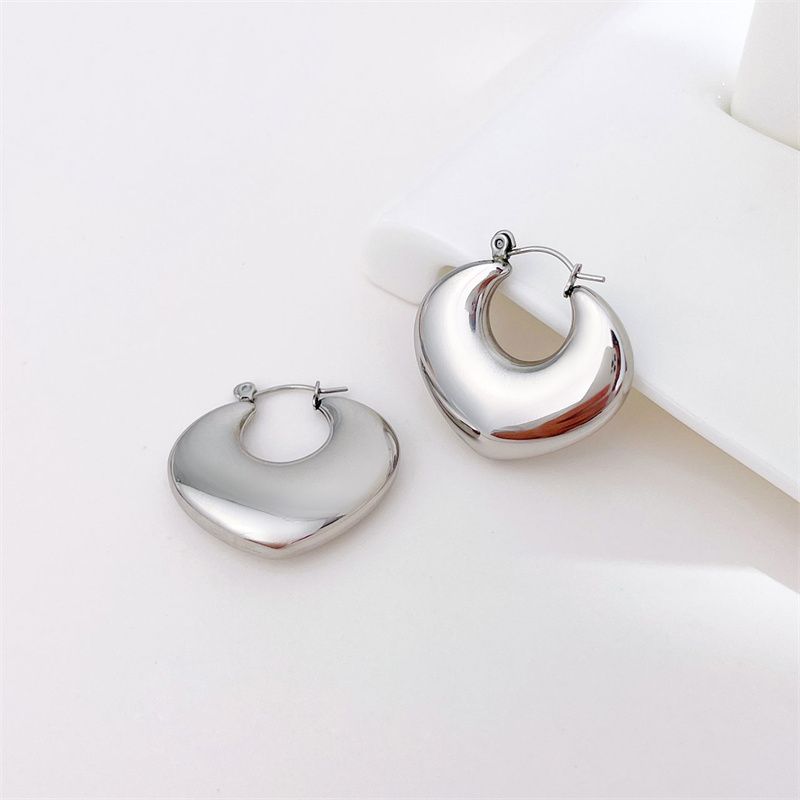 1 Pair Ig Style Heart Shape Hollow Out Stainless Steel Earrings