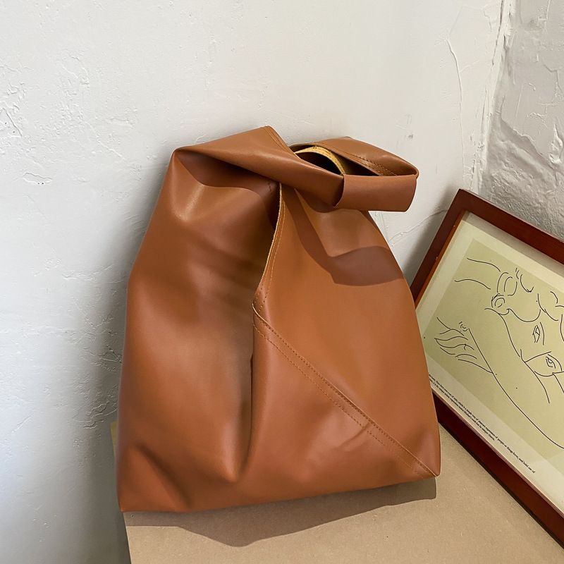 Women's Medium Pu Leather Solid Color Streetwear Bucket Open Shoulder Bag