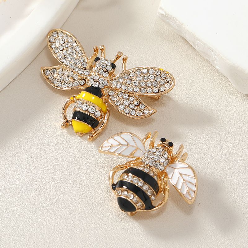 Modern Style Bee Alloy Inlay Artificial Gemstones Women's Brooches