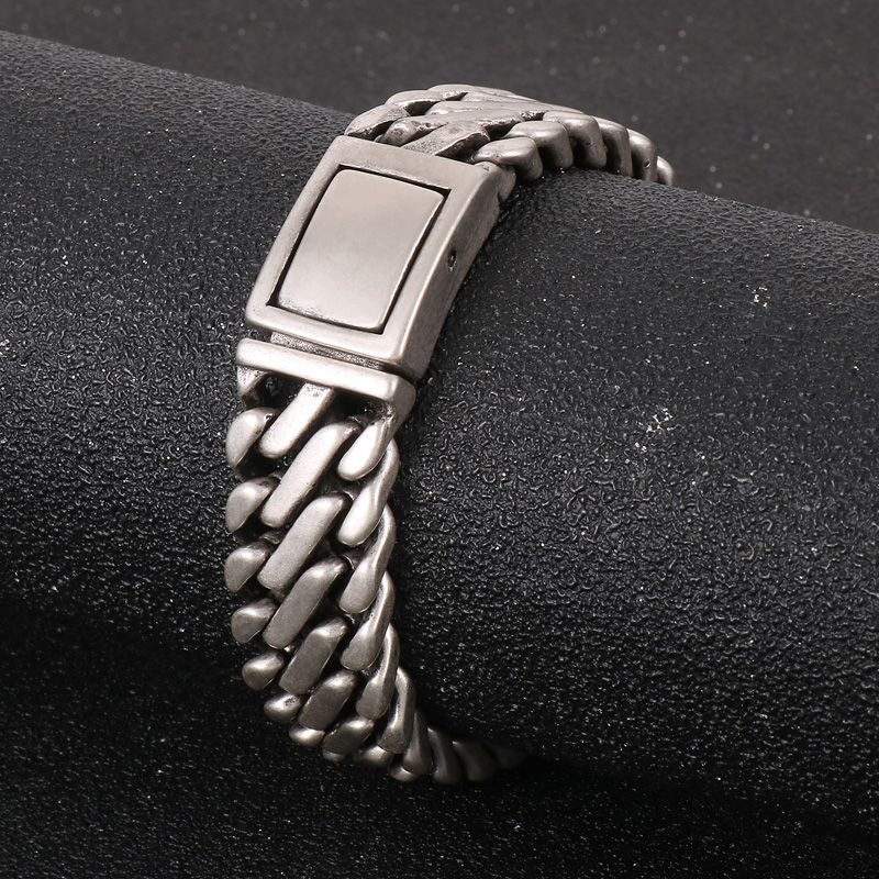 Retro Solid Color Titanium Steel Polishing Men's Bracelets