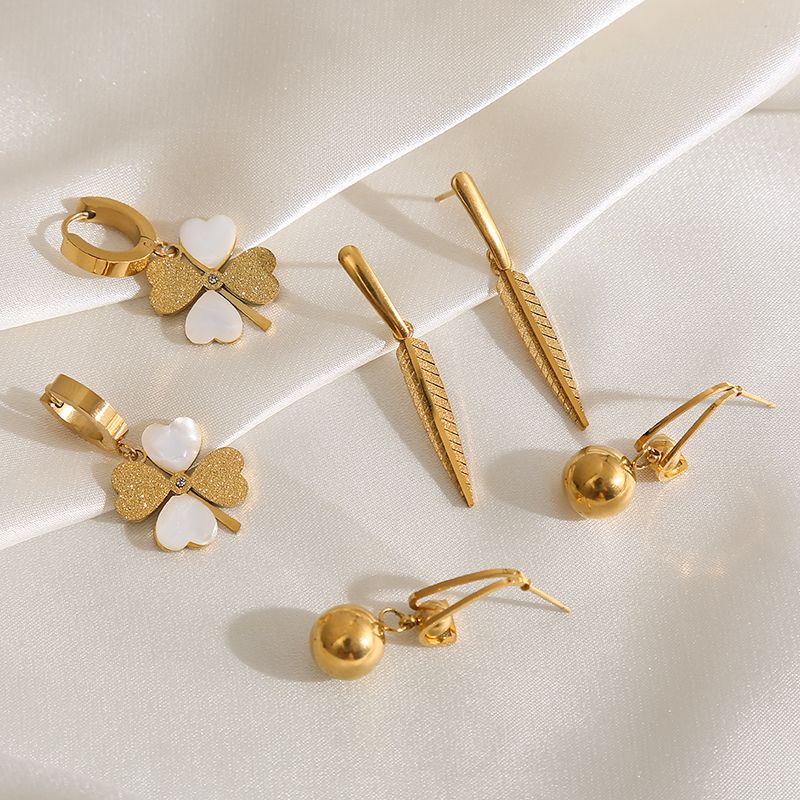 1 Pair Cute Bridal Four Leaf Clover Plating Carving 316 Stainless Steel  14K Gold Plated Earrings Ear Studs