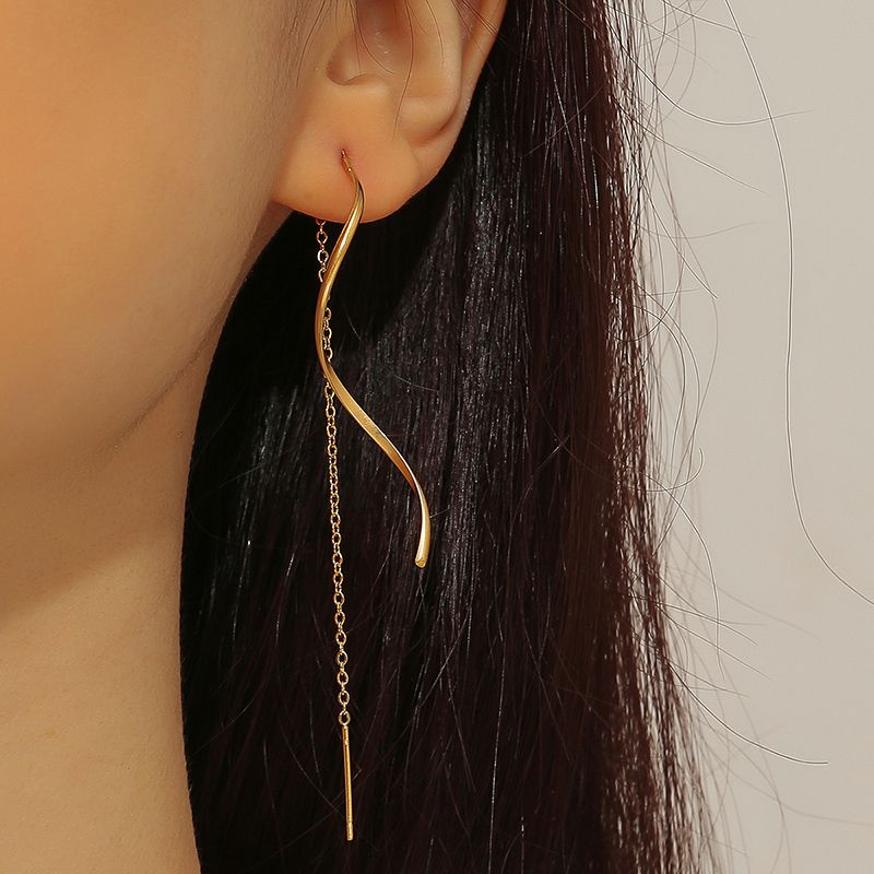1 Pair Casual Elegant Simple Style Solid Color Plating Titanium Steel 18k Gold Plated Ear Line