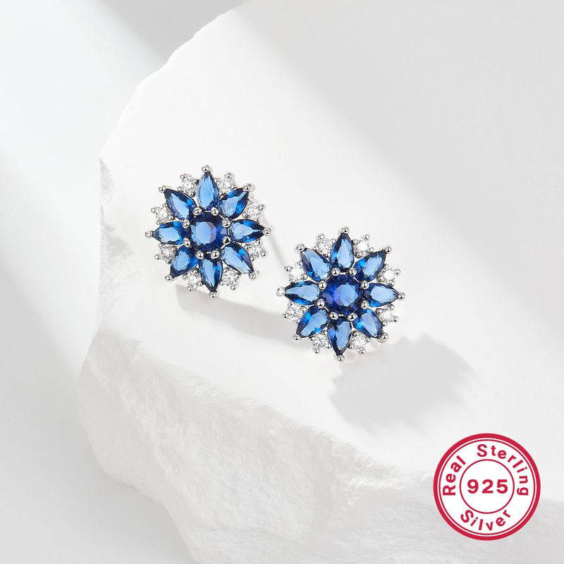 1 Paire Mignon Luxueux Fleur Placage Incruster Argent Sterling Zircon Or Blanc Plaqué Boucles D'oreilles