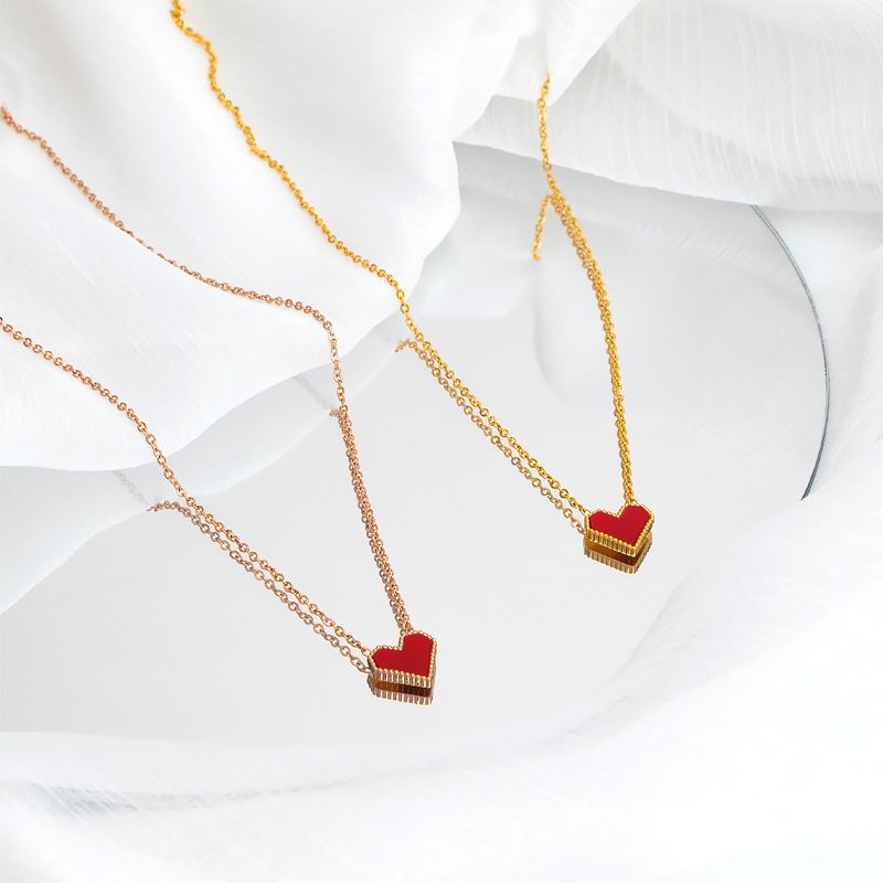 Retro Heart Shape Titanium Steel Plating Pendant Necklace