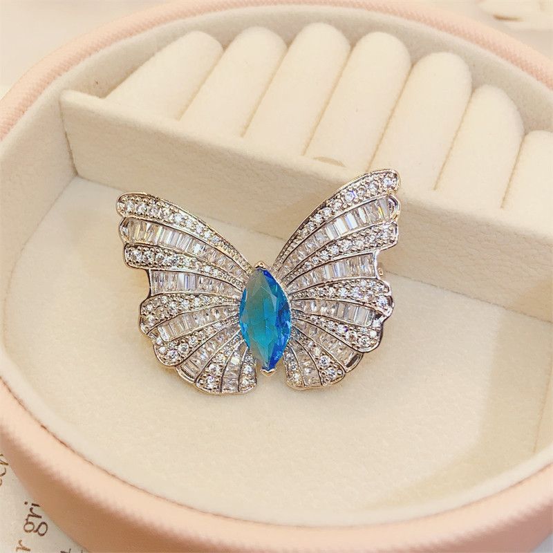 Elegant Animal Insect Butterfly Copper Inlay Artificial Gemstones Women's Brooches