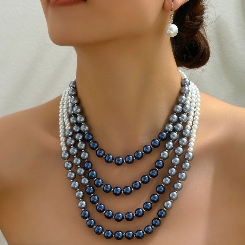 Elegant Luxuriös Dame Einfarbig Künstliche Perle Zinklegierung Perlen Frau Dreilagige Halskette
