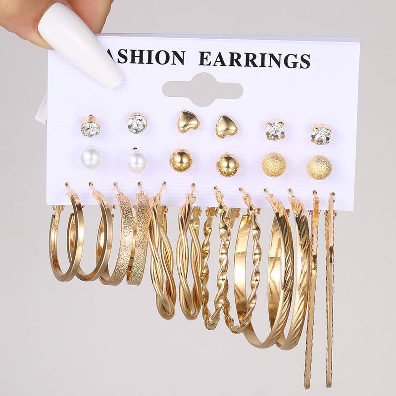 1 Set Retro Round Heart Shape Plating Alloy Earrings