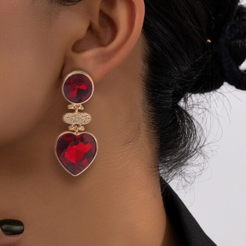 1 Pair Classical Lady Heart Shape Inlay Alloy Artificial Crystal Drop Earrings