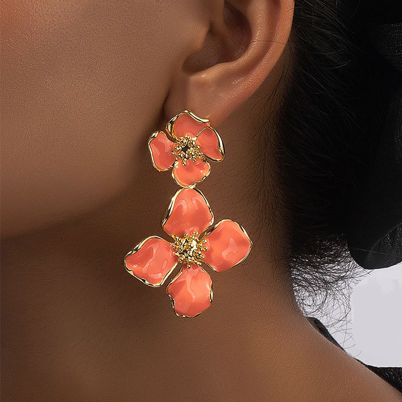 1 Pair Retro Lady Flower Enamel Plating Alloy 14k Gold Plated Drop Earrings