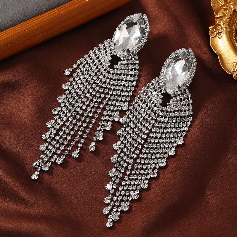 1 Paar Elegant Glam Luxuriös Geometrisch Inlay Legierung Künstlicher Diamant Tropfenohrringe