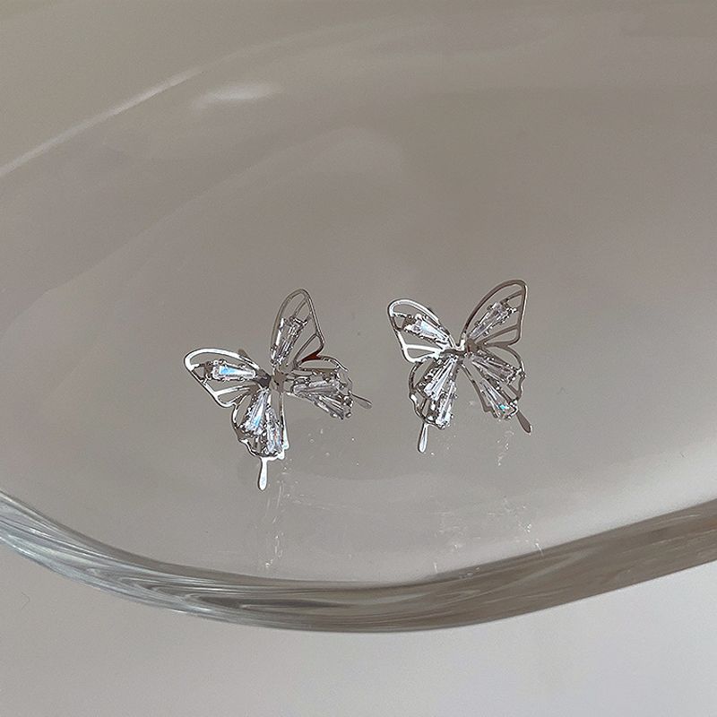 1 Par Señora Pastoral Brillante Mariposa Embutido Aleación Diamante Artificial Pendientes