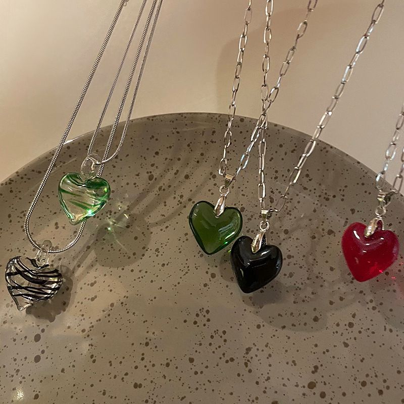 Moderner Stil Herzform Glas Titan Stahl Polieren Halskette