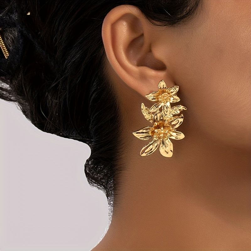 Wholesale Jewelry Luxurious Lady Flower Alloy 14k Gold Plated Plating Ear Studs