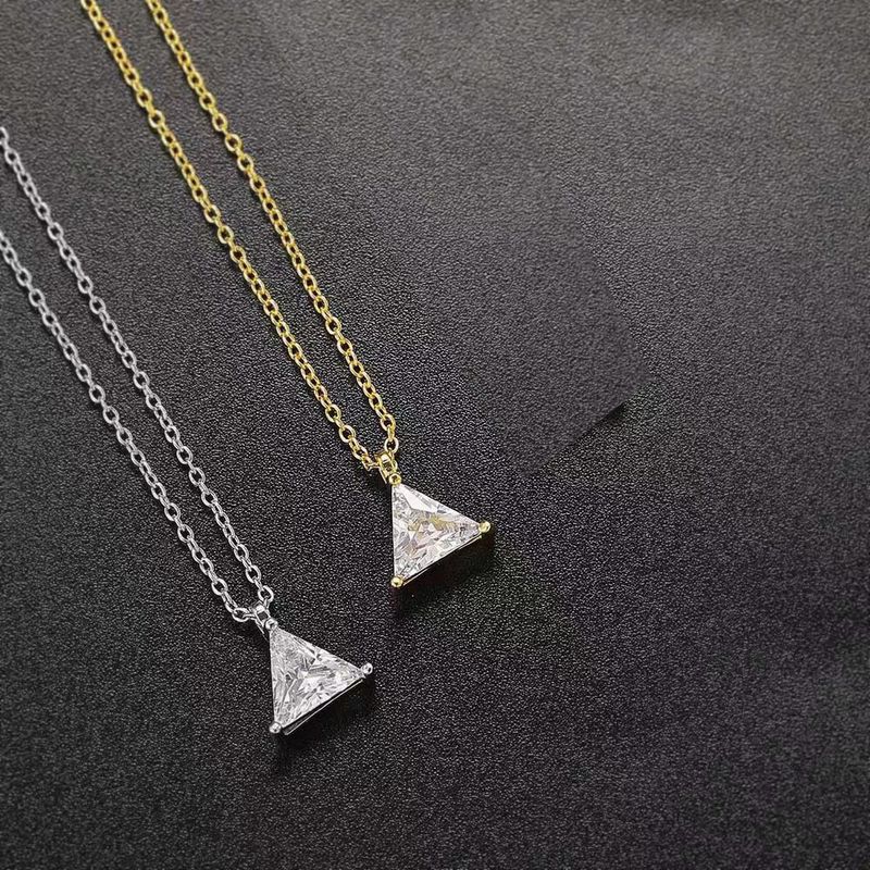 Casual Triángulo Plata Esterlina Chapado En Oro De 14 Quilates. Circón Collar Colgante Al Mayoreo