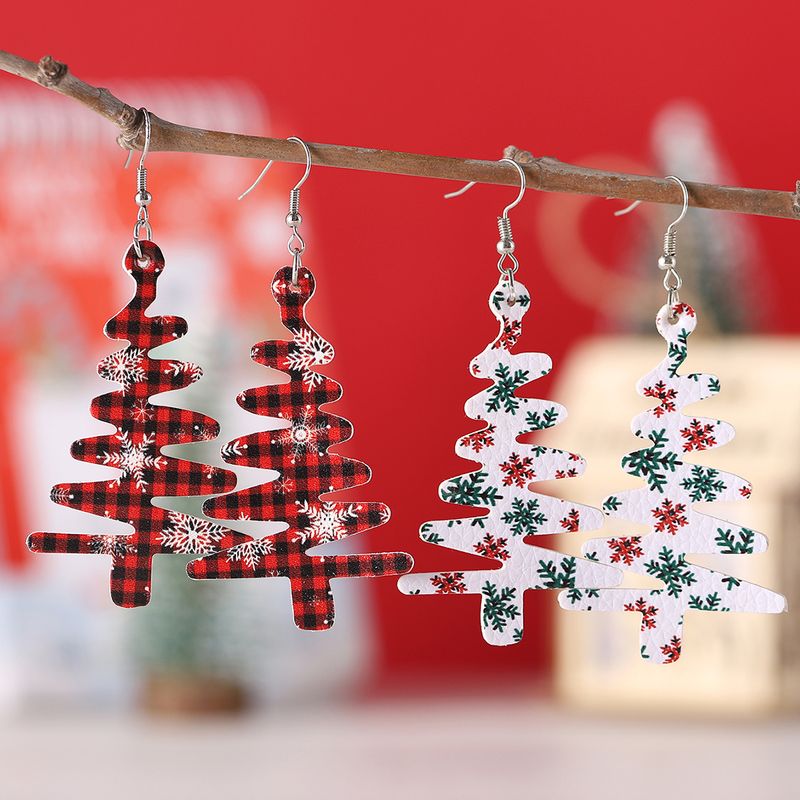 Wholesale Jewelry British Style Christmas Tree Pu Leather Drop Earrings